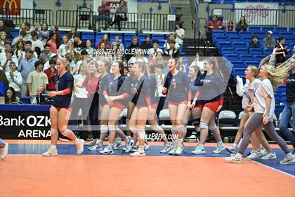 Thumbnail 3 in Hackett vs Baptist Prep (AAA 3A Staate Final) photogallery.