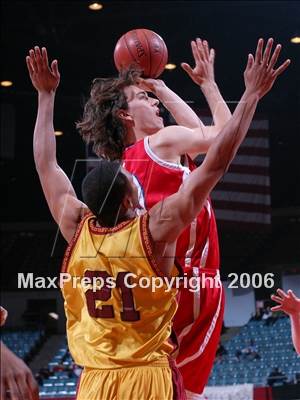 Thumbnail 2 in Los Alamitos vs. Clovis West (CIF SoCal D1 Final) photogallery.