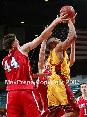Thumbnail 3 in Los Alamitos vs. Clovis West (CIF SoCal D1 Final) photogallery.