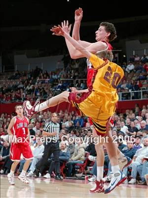 Thumbnail 2 in Los Alamitos vs. Clovis West (CIF SoCal D1 Final) photogallery.