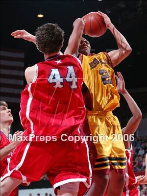 Thumbnail 2 in Los Alamitos vs. Clovis West (CIF SoCal D1 Final) photogallery.