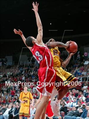 Thumbnail 2 in Los Alamitos vs. Clovis West (CIF SoCal D1 Final) photogallery.