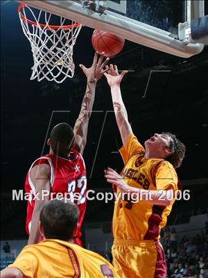 Thumbnail 3 in Los Alamitos vs. Clovis West (CIF SoCal D1 Final) photogallery.