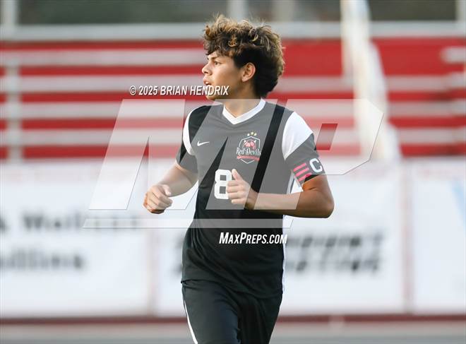 null - Photo 01