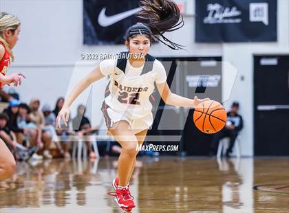Thumbnail 2 in 'Iolani vs Incarnate Word (Iolani Classic Honolulu - Day 2) photogallery.
