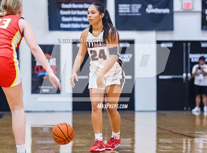 Thumbnail 3 in 'Iolani vs Incarnate Word (Iolani Classic Honolulu - Day 2) photogallery.