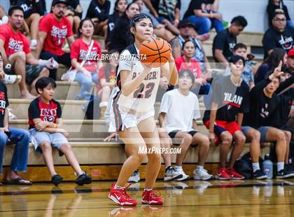Thumbnail 1 in 'Iolani vs Incarnate Word (Iolani Classic Honolulu - Day 2) photogallery.