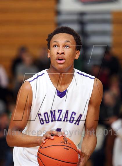 Thumbnail 3 in Neumann Goretti vs. Gonzaga (Les Schwab Invitational) photogallery.