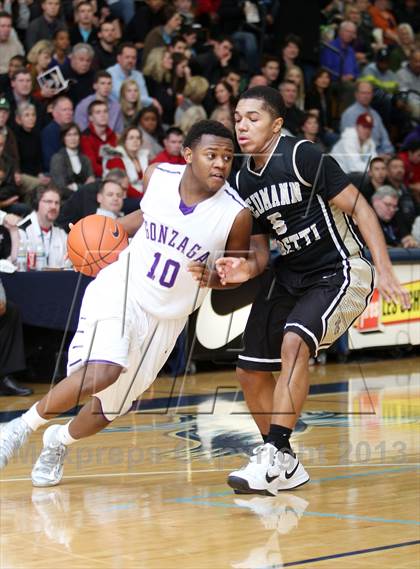 Thumbnail 1 in Neumann Goretti vs. Gonzaga (Les Schwab Invitational) photogallery.