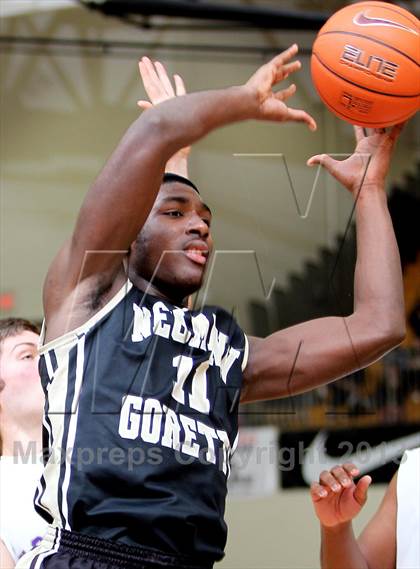 Thumbnail 2 in Neumann Goretti vs. Gonzaga (Les Schwab Invitational) photogallery.