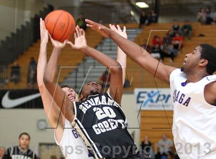 Thumbnail 1 in Neumann Goretti vs. Gonzaga (Les Schwab Invitational) photogallery.