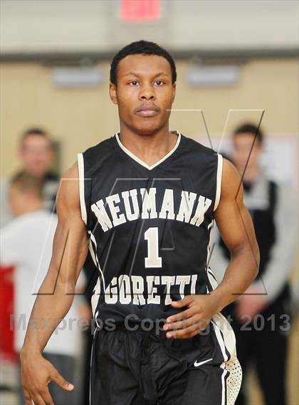 Thumbnail 3 in Neumann Goretti vs. Gonzaga (Les Schwab Invitational) photogallery.