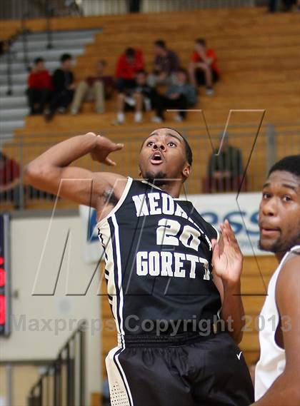 Thumbnail 2 in Neumann Goretti vs. Gonzaga (Les Schwab Invitational) photogallery.