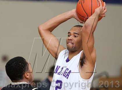 Thumbnail 3 in Neumann Goretti vs. Gonzaga (Les Schwab Invitational) photogallery.
