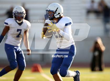 Thumbnail 1 in Del Campo @ Vista del Lago photogallery.