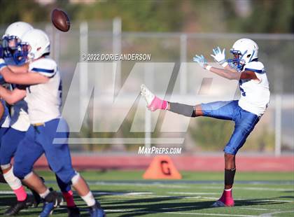 Thumbnail 2 in Del Campo @ Vista del Lago photogallery.