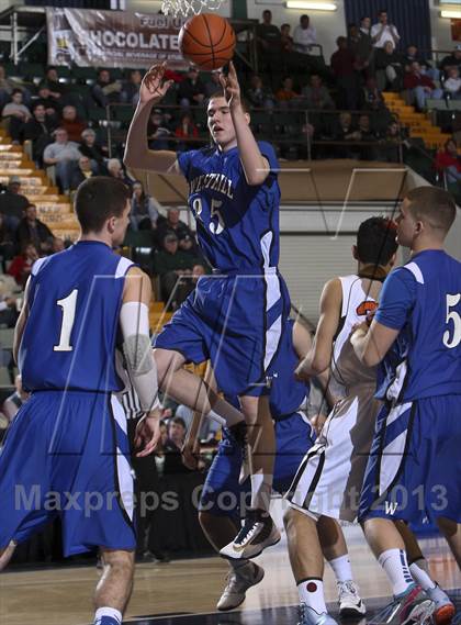 Thumbnail 2 in Babylon vs. Westhill (NYSPHSAA Class B Semifinal) photogallery.