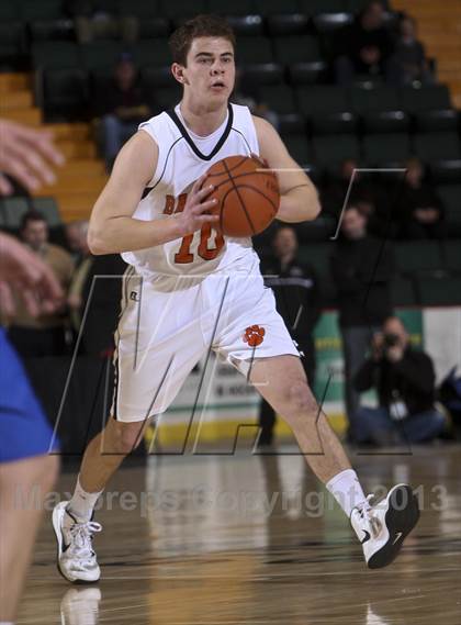 Thumbnail 3 in Babylon vs. Westhill (NYSPHSAA Class B Semifinal) photogallery.