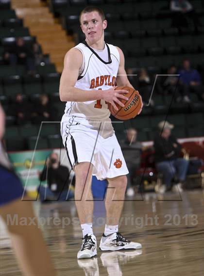 Thumbnail 3 in Babylon vs. Westhill (NYSPHSAA Class B Semifinal) photogallery.