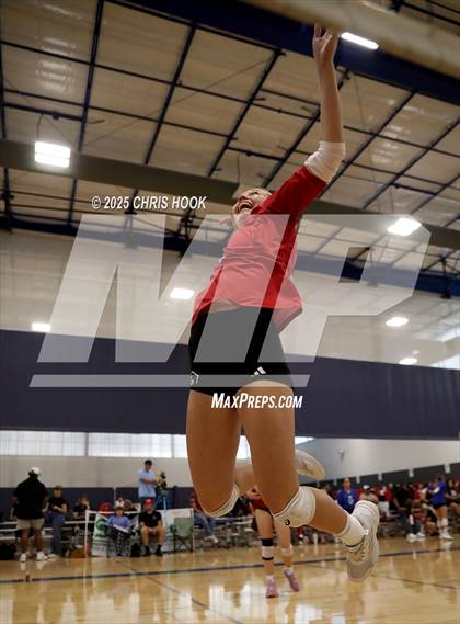 Thumbnail 1 in Orange Lutheran vs. Mountain View (Lancer Invitational) photogallery.
