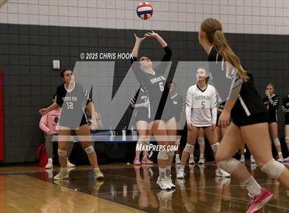 Thumbnail 3 in Orange Lutheran vs. Mountain View (Lancer Invitational) photogallery.