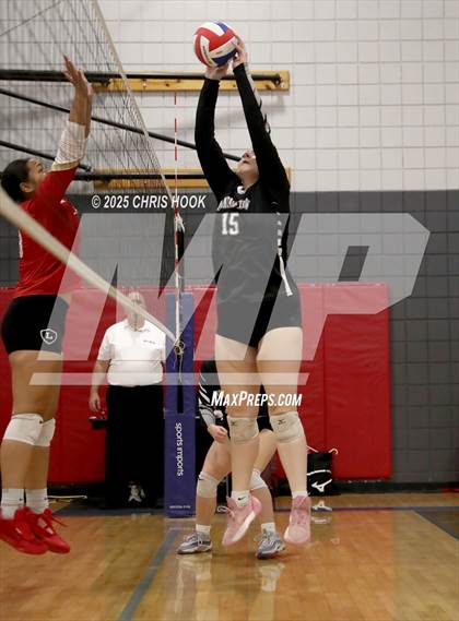 Thumbnail 3 in Orange Lutheran vs. Mountain View (Lancer Invitational) photogallery.