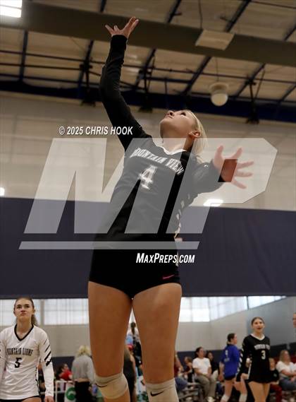 Thumbnail 2 in Orange Lutheran vs. Mountain View (Lancer Invitational) photogallery.