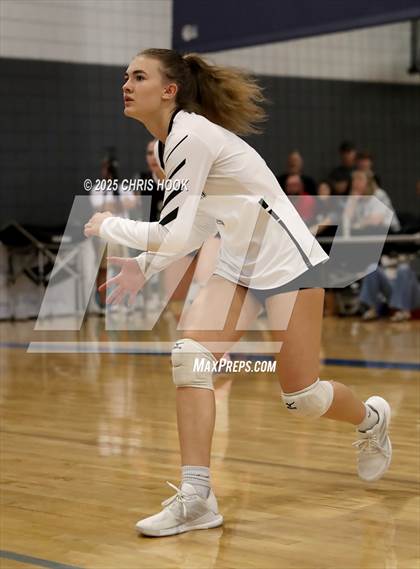 Thumbnail 1 in Orange Lutheran vs. Mountain View (Lancer Invitational) photogallery.