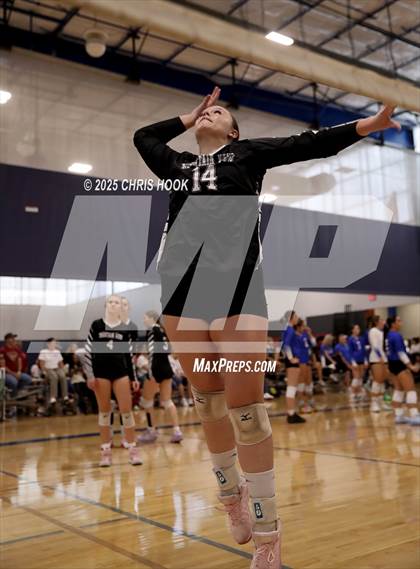 Thumbnail 3 in Orange Lutheran vs. Mountain View (Lancer Invitational) photogallery.