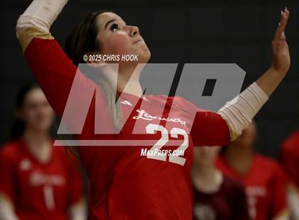 Thumbnail 2 in Orange Lutheran vs. Mountain View (Lancer Invitational) photogallery.