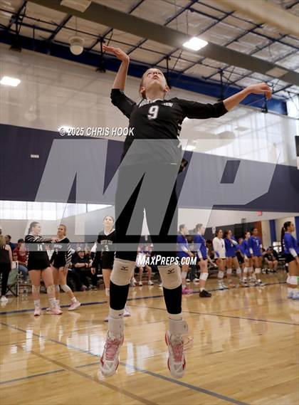 Thumbnail 2 in Orange Lutheran vs. Mountain View (Lancer Invitational) photogallery.