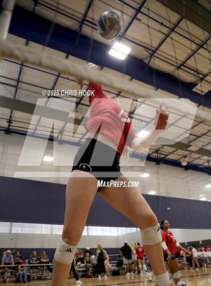 Thumbnail 1 in Orange Lutheran vs. Mountain View (Lancer Invitational) photogallery.