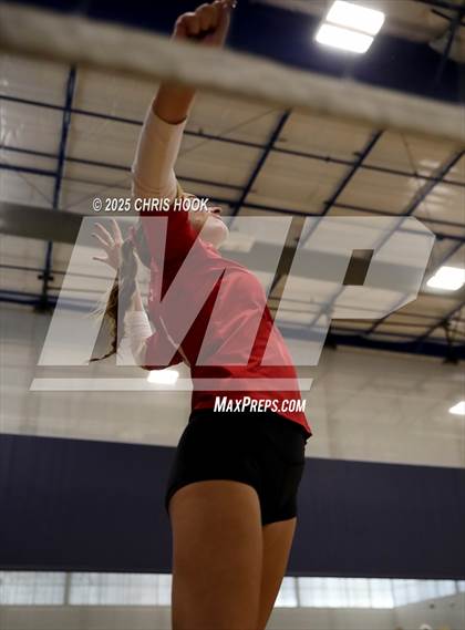 Thumbnail 1 in Orange Lutheran vs. Mountain View (Lancer Invitational) photogallery.
