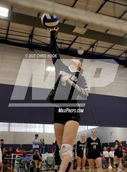 Thumbnail 2 in Orange Lutheran vs. Mountain View (Lancer Invitational) photogallery.