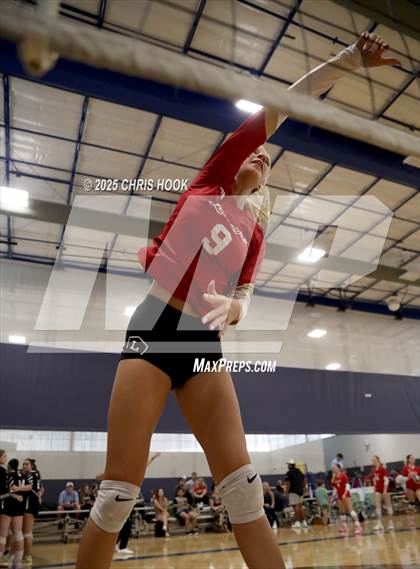 Thumbnail 2 in Orange Lutheran vs. Mountain View (Lancer Invitational) photogallery.