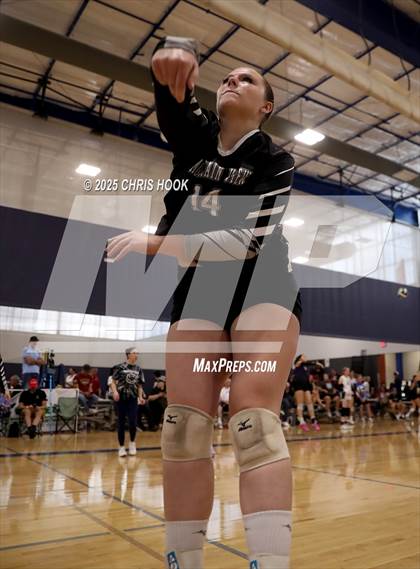 Thumbnail 3 in Orange Lutheran vs. Mountain View (Lancer Invitational) photogallery.
