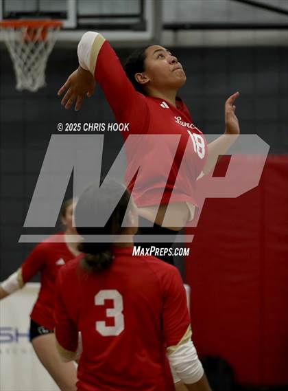 Thumbnail 1 in Orange Lutheran vs. Mountain View (Lancer Invitational) photogallery.