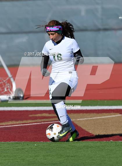 Thumbnail 1 in McCollum vs Lee [Robert E.] (Harlandale Showcase Tournament) photogallery.