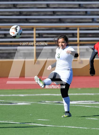 Thumbnail 2 in McCollum vs Lee [Robert E.] (Harlandale Showcase Tournament) photogallery.