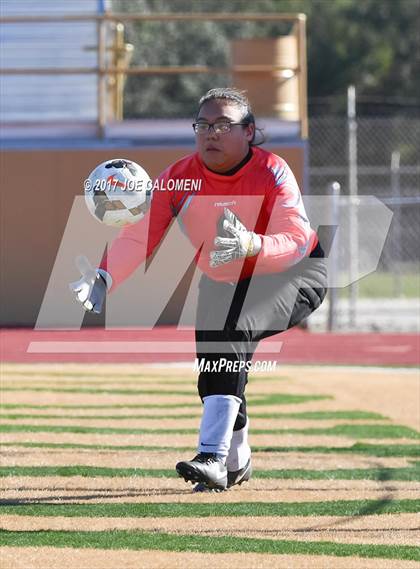 Thumbnail 1 in McCollum vs Lee [Robert E.] (Harlandale Showcase Tournament) photogallery.