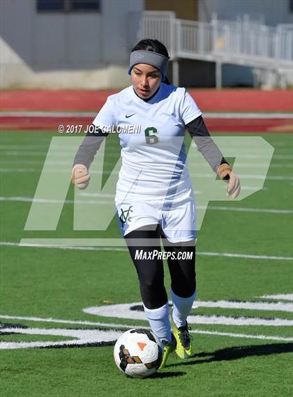 Thumbnail 3 in McCollum vs Lee [Robert E.] (Harlandale Showcase Tournament) photogallery.