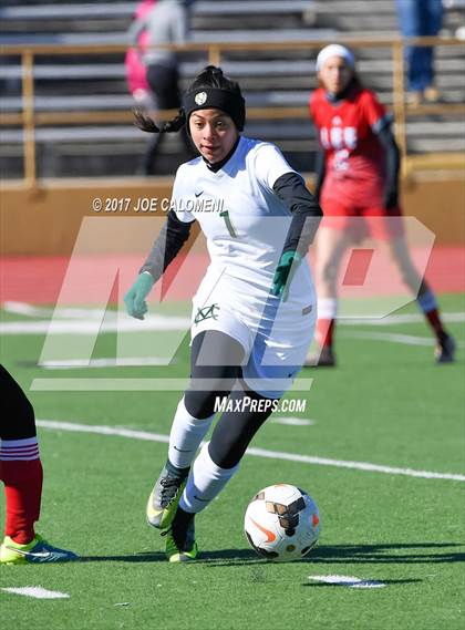 Thumbnail 2 in McCollum vs Lee [Robert E.] (Harlandale Showcase Tournament) photogallery.