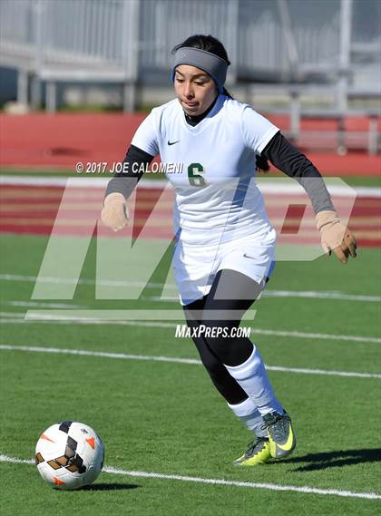 Thumbnail 1 in McCollum vs Lee [Robert E.] (Harlandale Showcase Tournament) photogallery.
