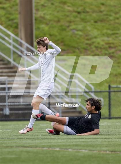 Thumbnail 2 in Washington-Liberty @ Westfield (VHSL Class 6 Region D Regional Quarterfinal) photogallery.