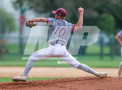 Thumbnail 1 in Hawley vs. Stamford (UIL 2A Baseball Region 1 Regional Quaterfinal) photogallery.
