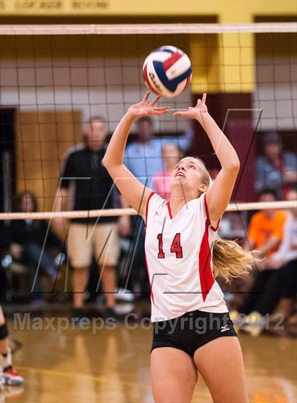 Thumbnail 1 in Southern Lehigh vs. Parkland (PIAA District 11 Class AAA Final) photogallery.