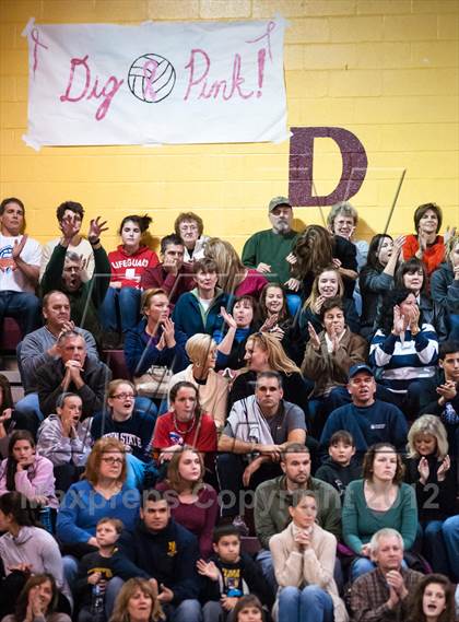 Thumbnail 1 in Southern Lehigh vs. Parkland (PIAA District 11 Class AAA Final) photogallery.