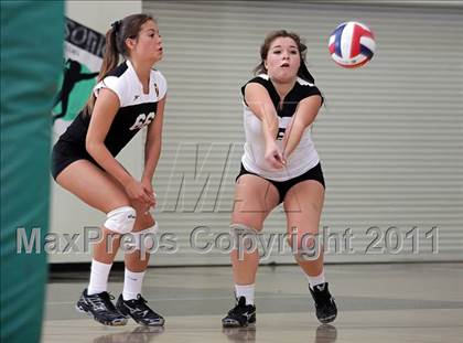 Thumbnail 3 in Granada Hills vs. San Pedro (CIF LACS Playoffs) photogallery.