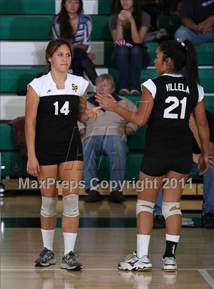 Thumbnail 3 in Granada Hills vs. San Pedro (CIF LACS Playoffs) photogallery.