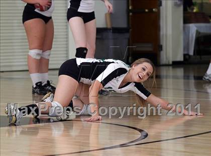 Thumbnail 3 in Granada Hills vs. San Pedro (CIF LACS Playoffs) photogallery.